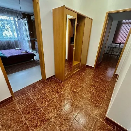 Lägenhet Ruski Boulevard