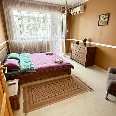 Ruski Boulevard Апартамент *